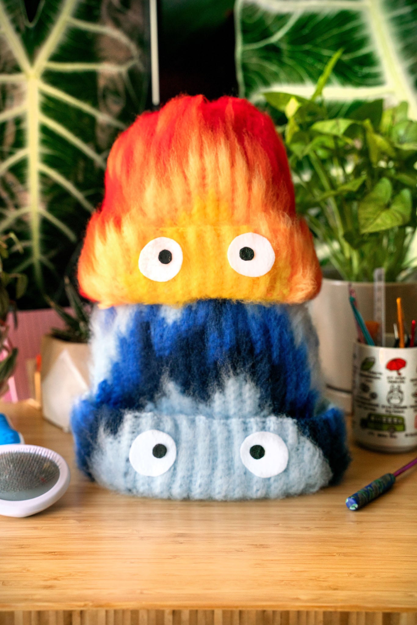 Calcifer beanie tapestry crochet hat pattern vvnstitches anime fashion flame hat fire brushed crochet hat howl's moving castle studio ghibli fan art pixel grid graph chart color block tutorial how to crochet beginners